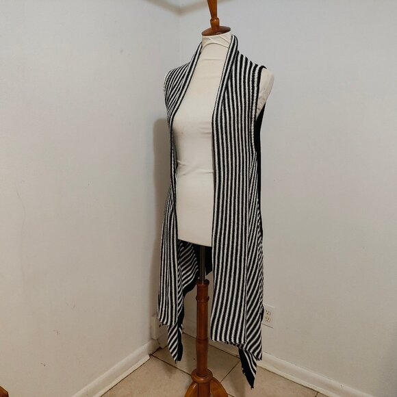 BCBGMAXAZRIA B&W Striped Knit Open Front Long Vest M - Picture 10 of 13